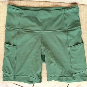 Lululemon Fast and Free 6” Short Size 6